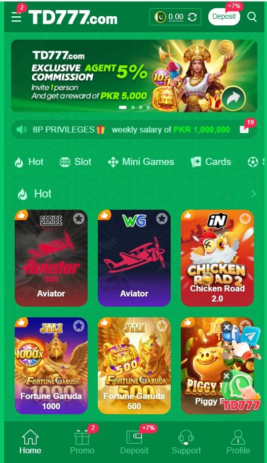 TD777 Game mobile interface showing Aviator, Chicken Road and slot games